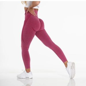 Crimson Contour Seamless Leggings
